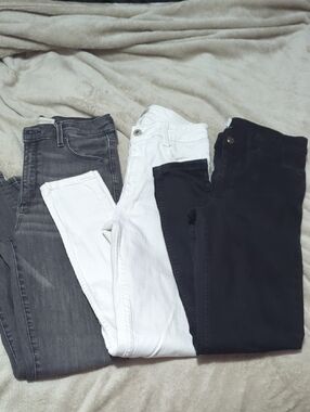 3 SUPER HIGH RISE SKINNY JEANS (TOPSHOP, ZARA, GAP)
